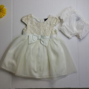 Lilt Ivory and Gold Lace Dress Size 24M